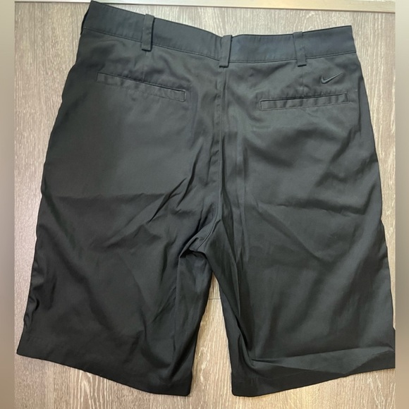 Nike Shorts - Picture 2 of 3